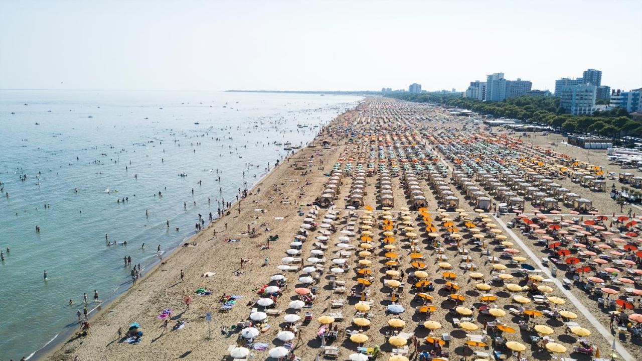 Villaggio Giove Lignano Sabbiadoro Exterior photo